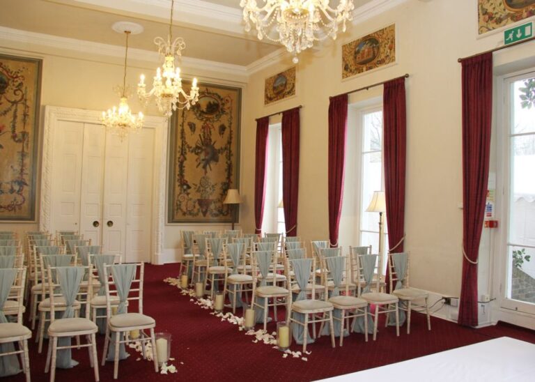 Ceremony Lounge 768x548