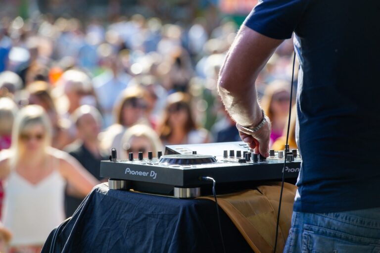 web festival crocks 768x511