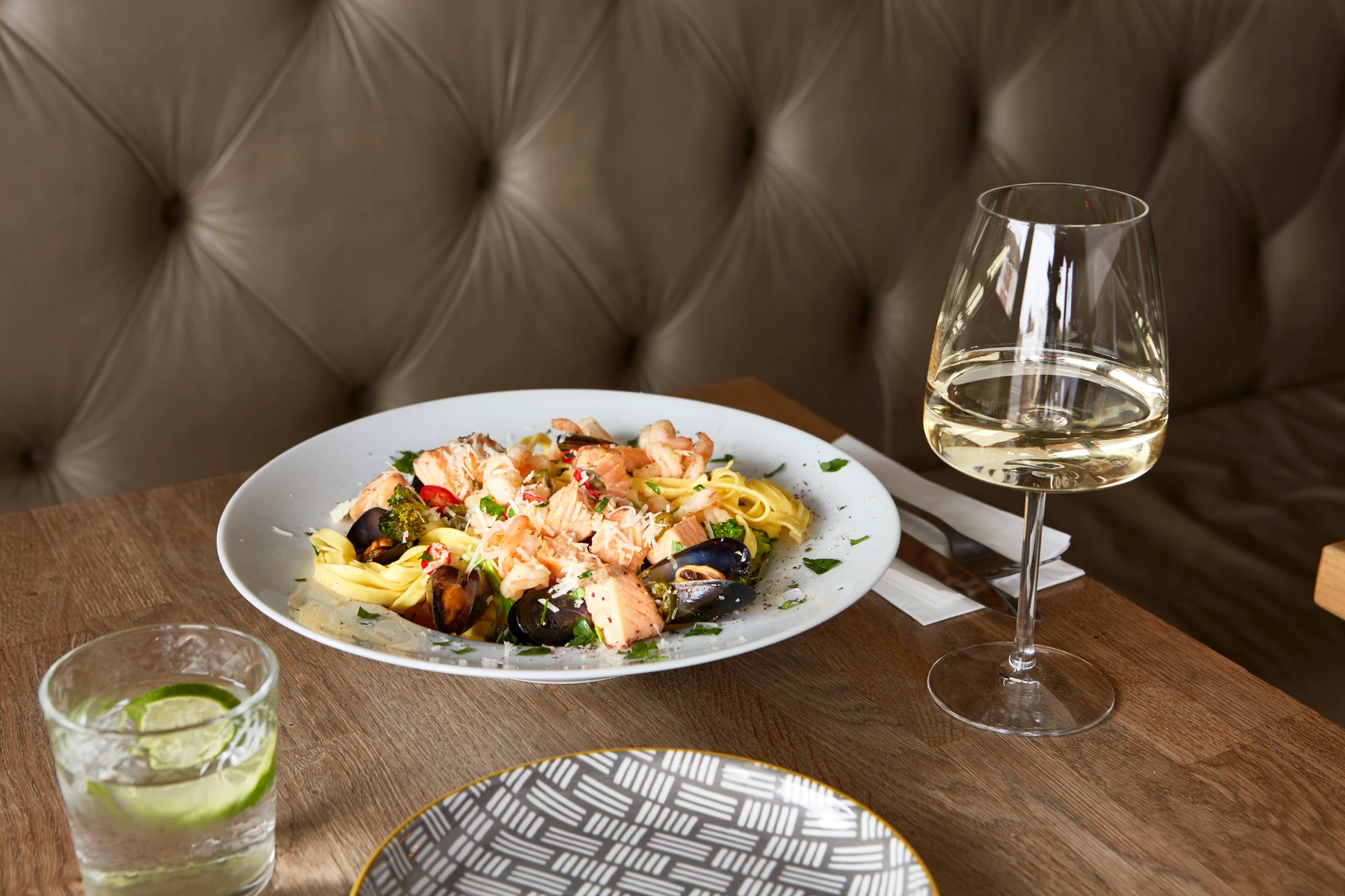 3674ca b358da17807f4892bf6c33fe5c72f933mv2